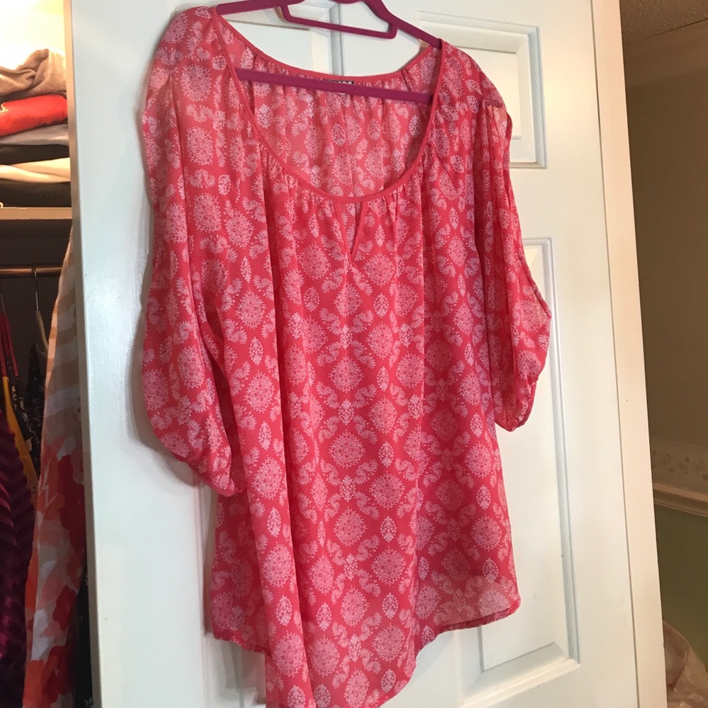Cutout arm blouse
